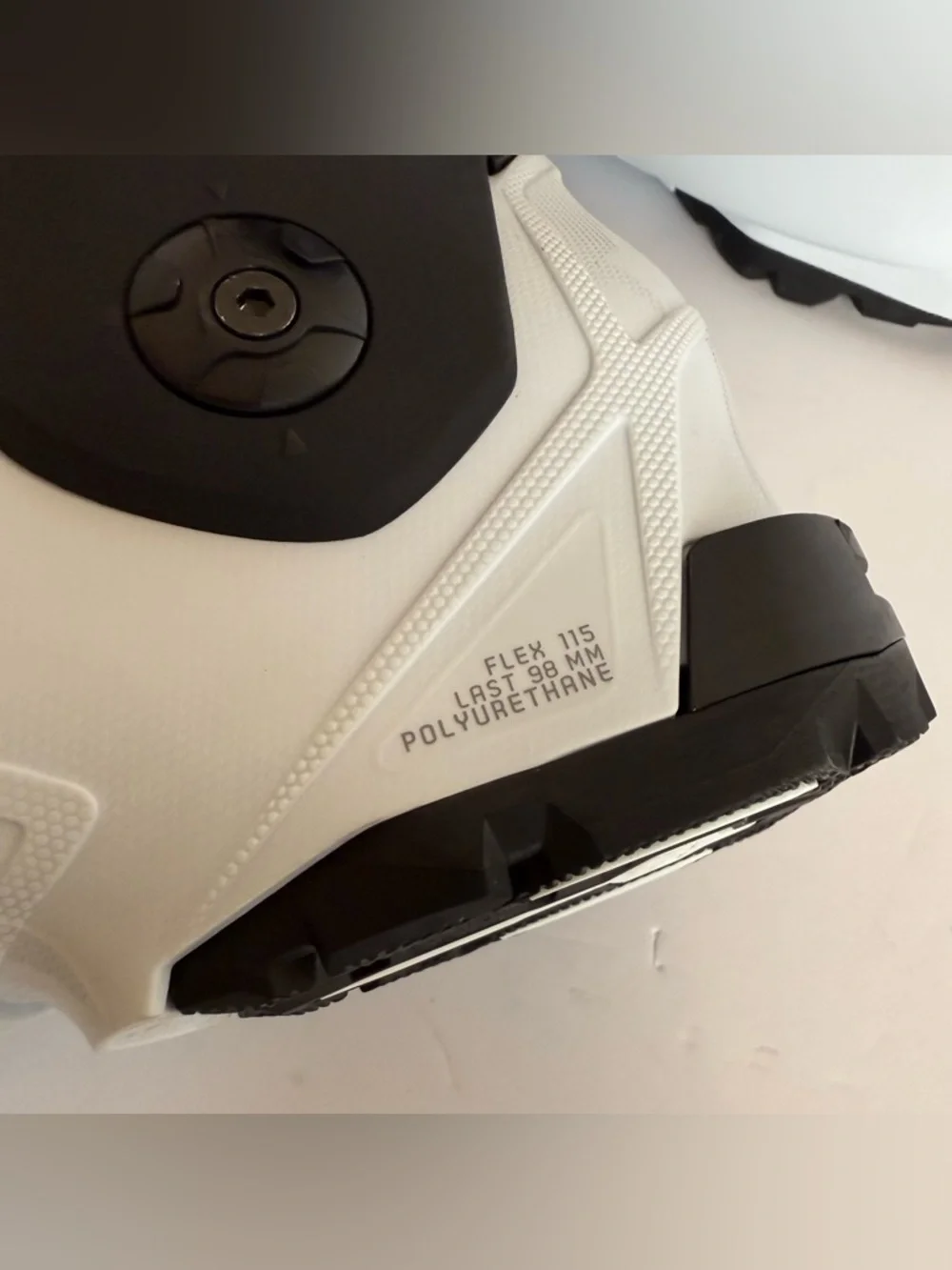 NWT DALBELLO Polar White & Black Chakra Elevate 115 T.I. ID Ski Boot